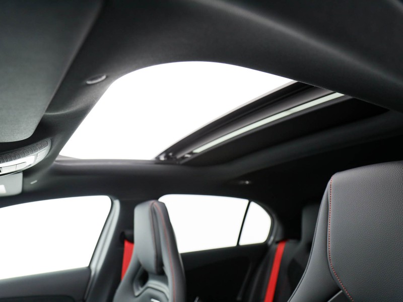 AMG Classe A a amg 35 amg line premium 4matic auto