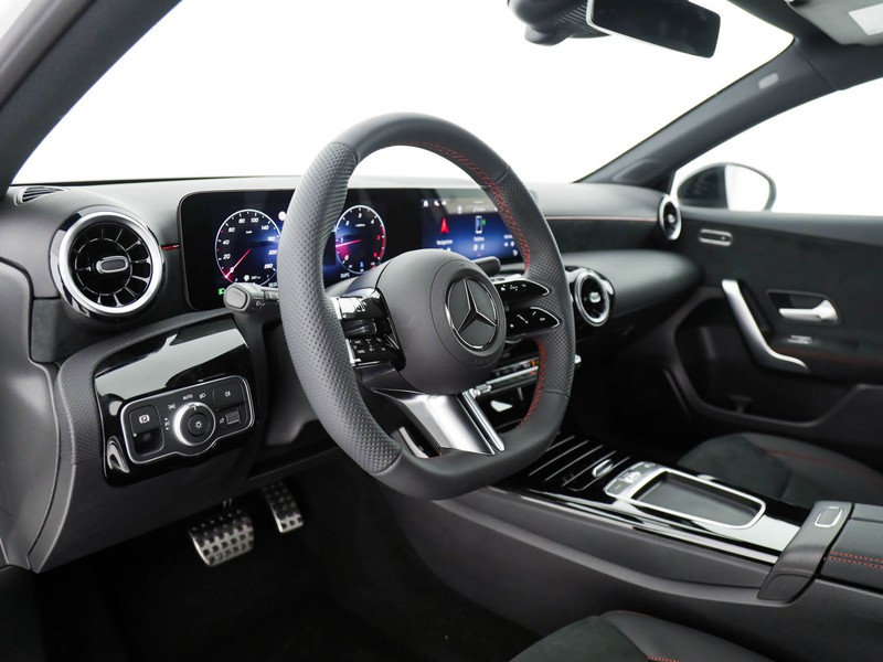 Mercedes Classe A 180 d amg line advanced auto