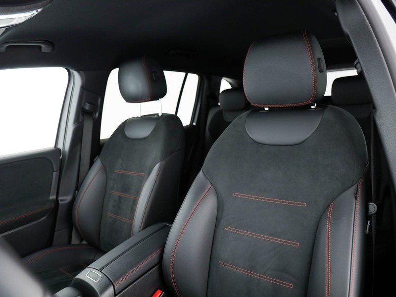 Mercedes EQB 250 sport plus elettrica grigio