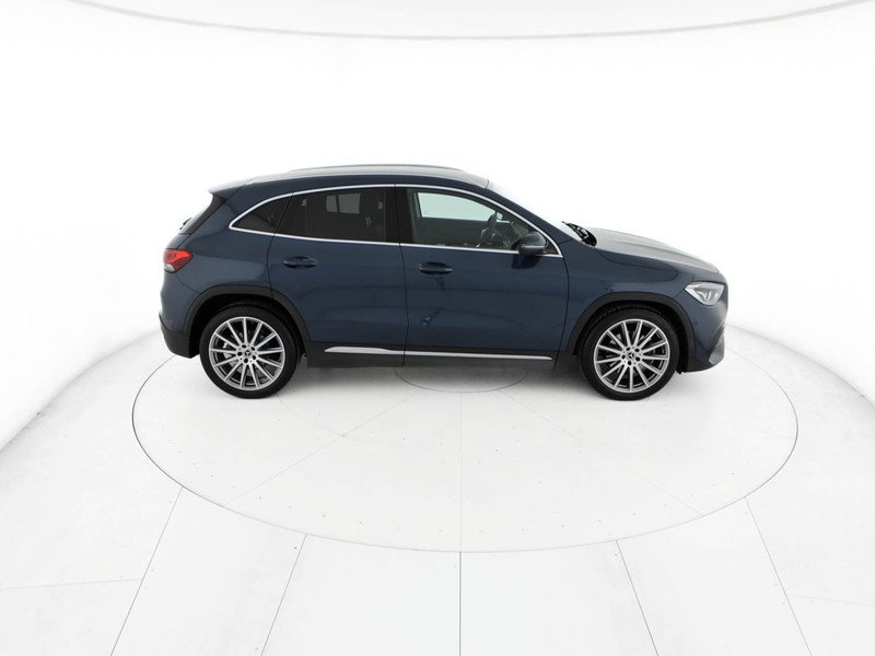 Mercedes GLA 200 d premium auto