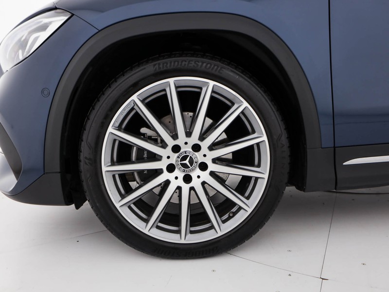 Mercedes GLA 200 d premium auto
