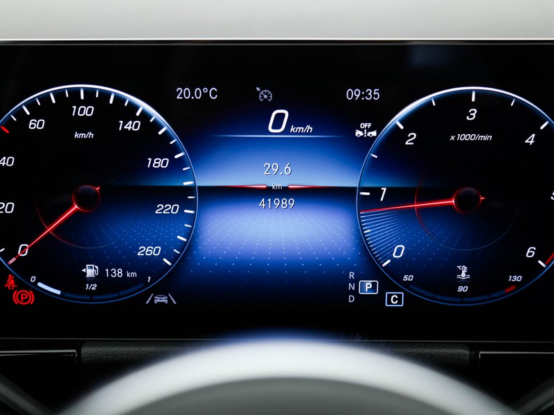Mercedes GLA 200 d premium auto