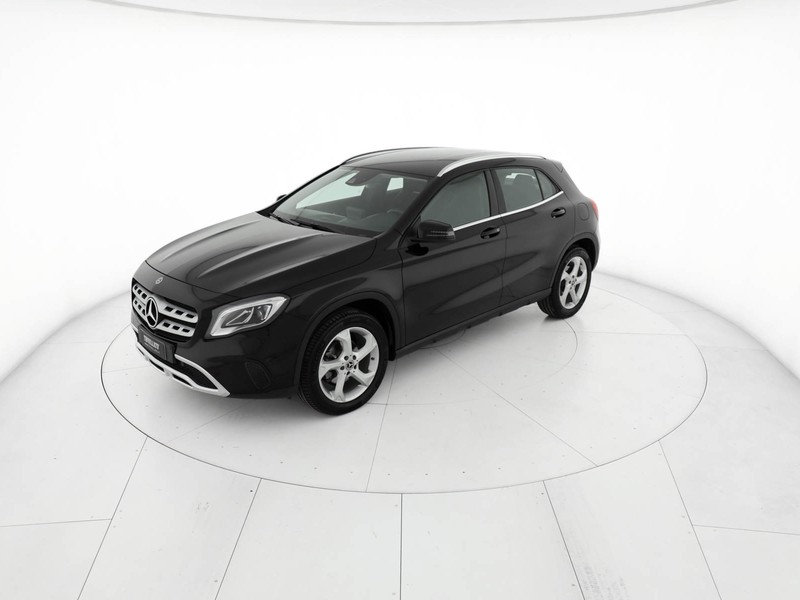 Mercedes GLA 200 d sport auto