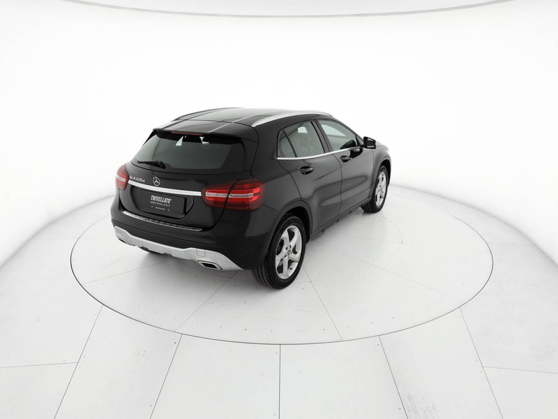 Mercedes GLA 200 d sport auto