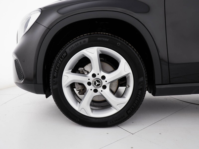 Mercedes GLA 200 d sport auto