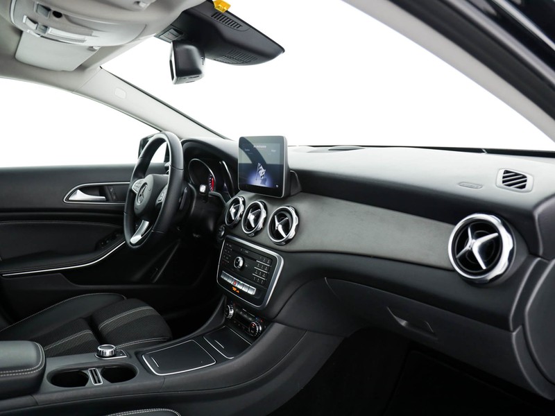 Mercedes GLA 200 d sport auto