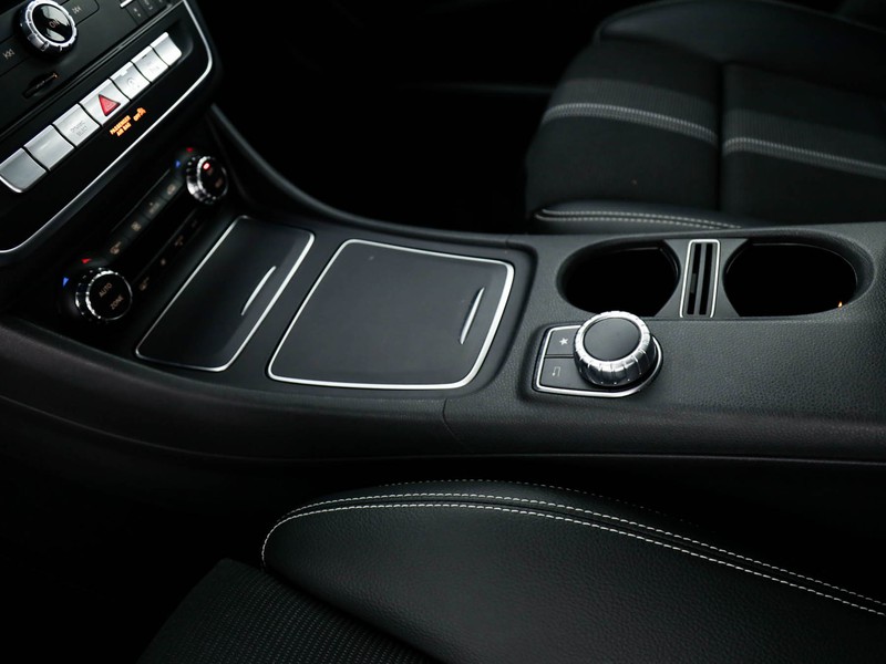 Mercedes GLA 200 d sport auto