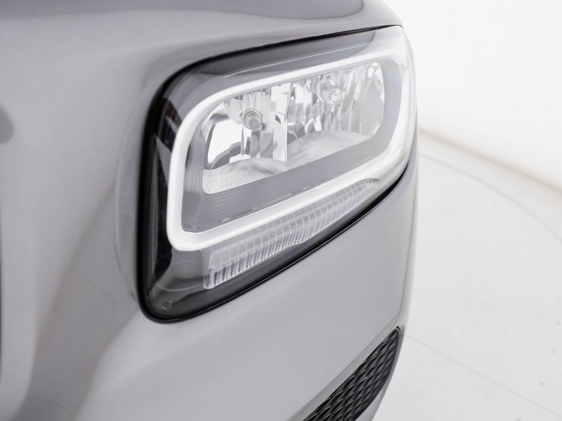 Mercedes GLB 200 d executive auto diesel argento