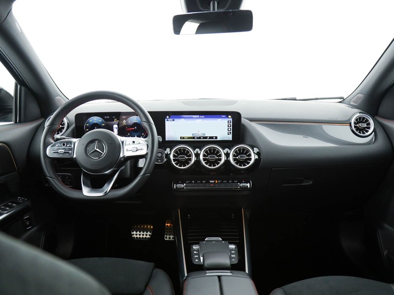 Mercedes GLA 180 d premium auto diesel blu/azzurro