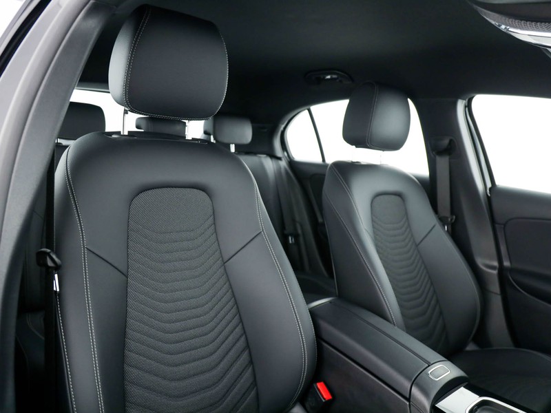Mercedes Classe A 180 d executive auto diesel nero
