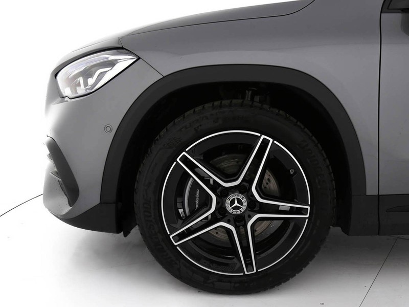 Mercedes GLA 200 d premium auto diesel argento