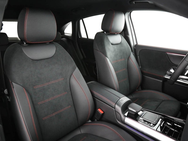 Mercedes GLA 200 d premium auto diesel argento