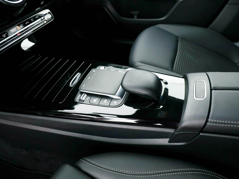 Mercedes Classe A 180 d sport night edition auto diesel argento