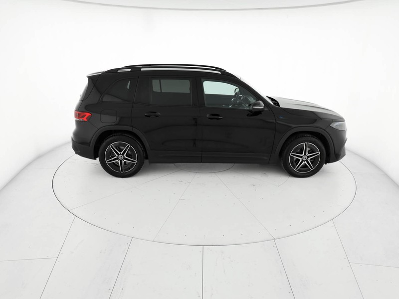 Mercedes EQB 250 premium elettrica nero