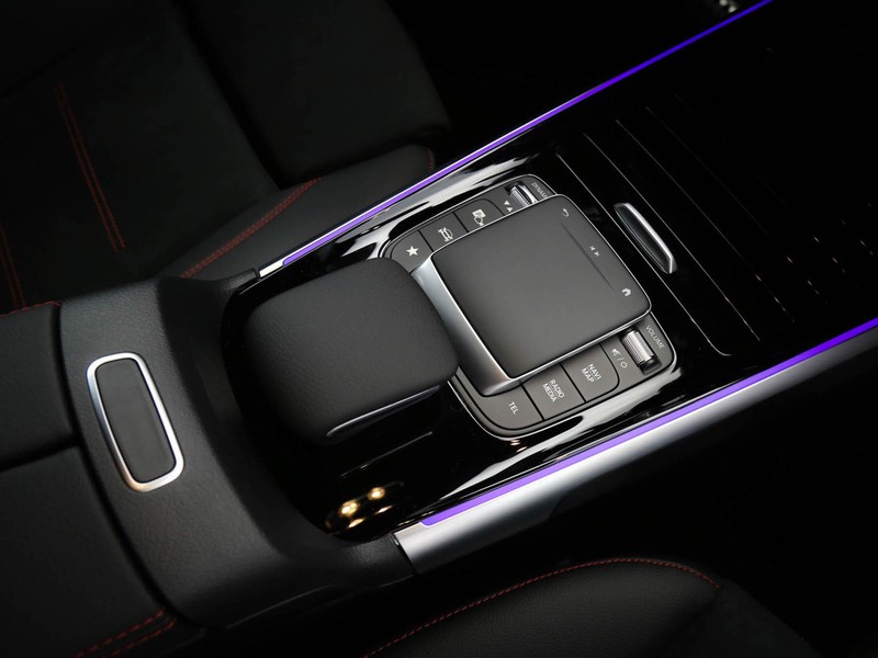 Mercedes EQB 250 premium elettrica nero