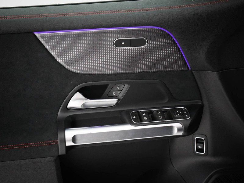 Mercedes EQB 250 premium elettrica nero
