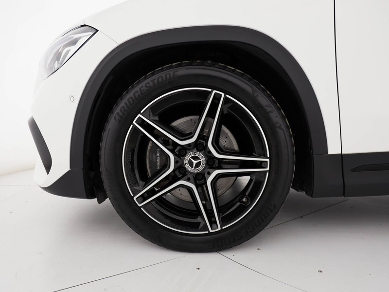 Mercedes GLA 200 d premium 4matic auto diesel bianco