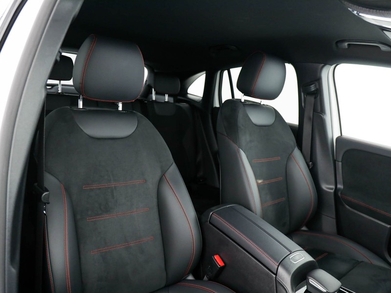 Mercedes GLA 200 d premium 4matic auto diesel bianco