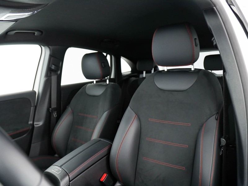 Mercedes GLA 200 d premium 4matic auto diesel bianco