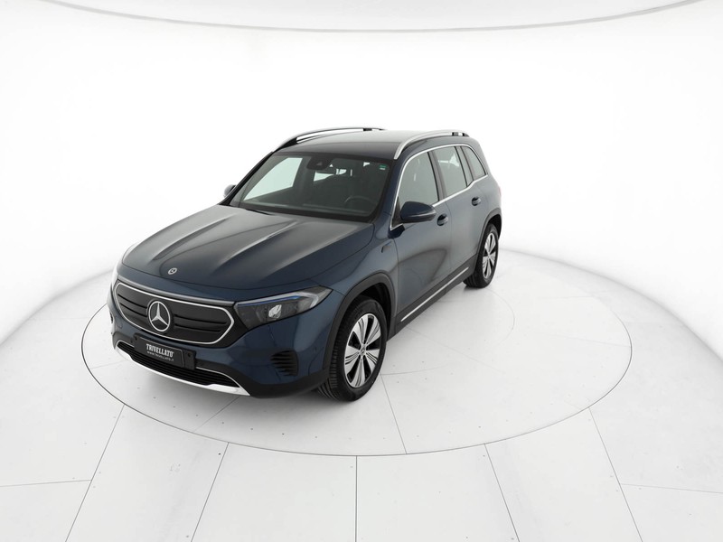 Mercedes EQB 300 sport 4matic elettrica blu/azzurro