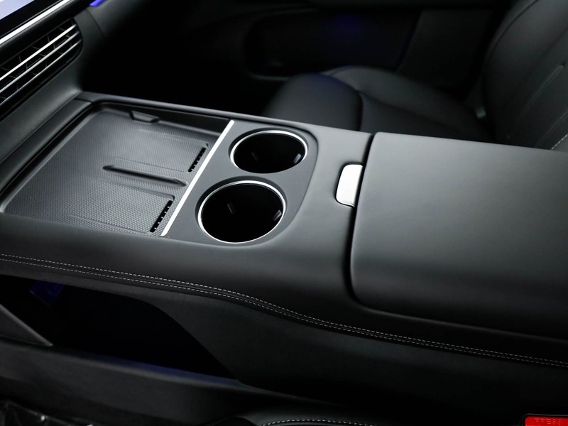 XPENG G6 XPENG RWD standard range  nero