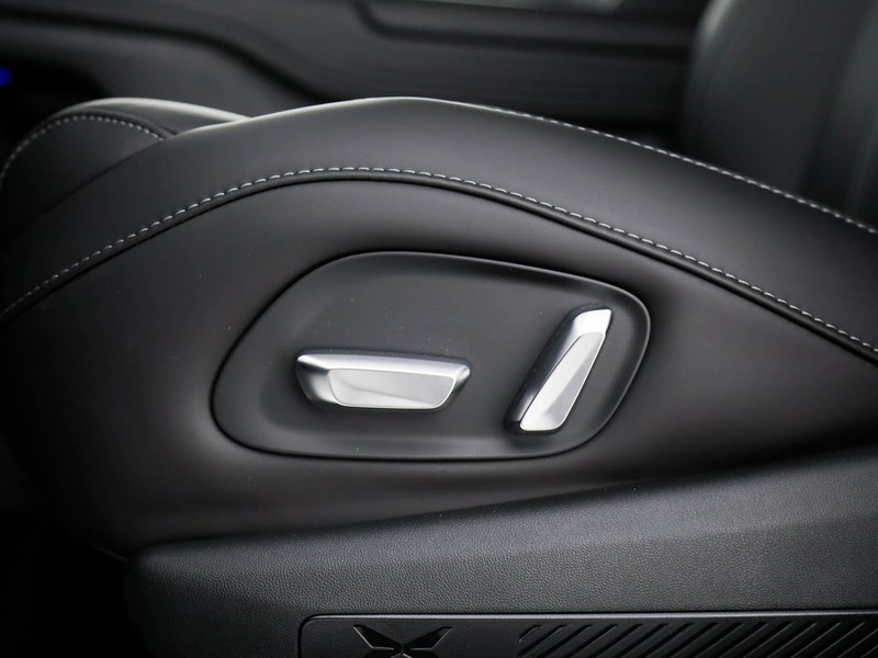 XPENG G6 XPENG RWD standard range  nero