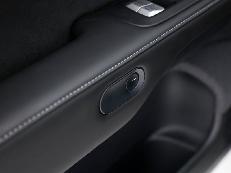 XPENG G6 XPENG RWD standard range  nero