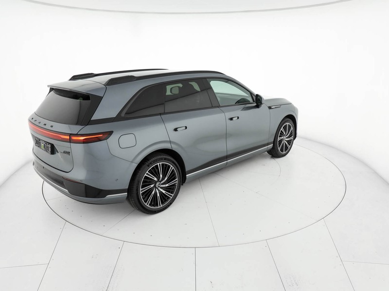 XPENG G9 XPENG AWD Perfornance  grigio