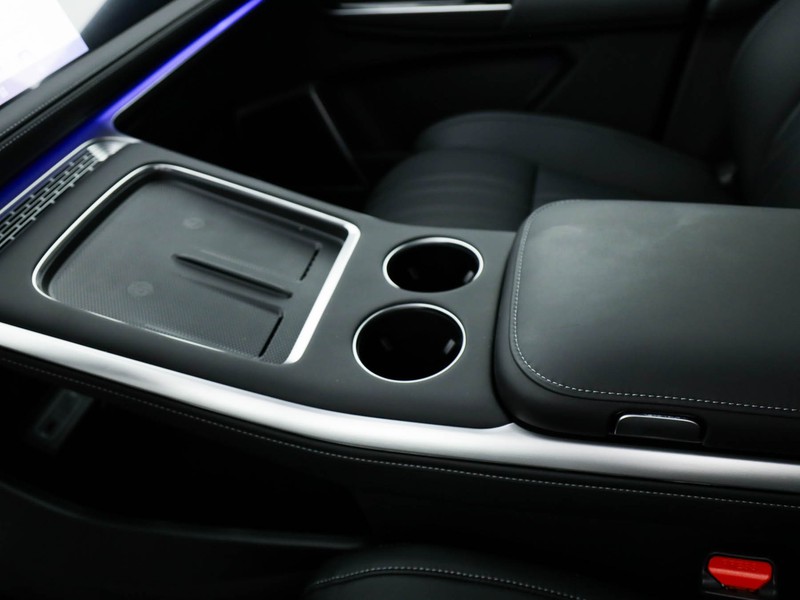 XPENG G9 XPENG AWD Perfornance  grigio
