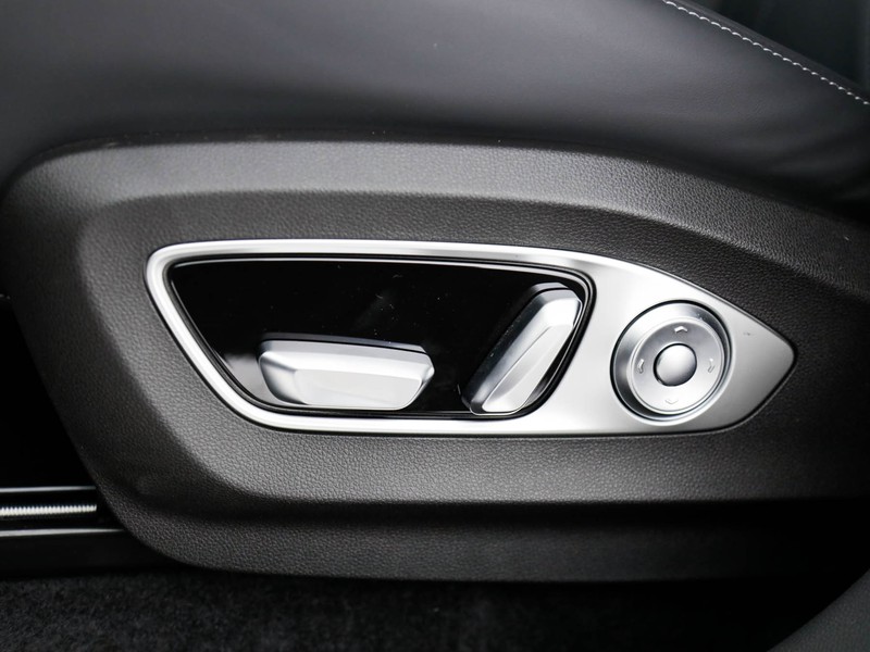 XPENG G9 XPENG AWD Perfornance  grigio