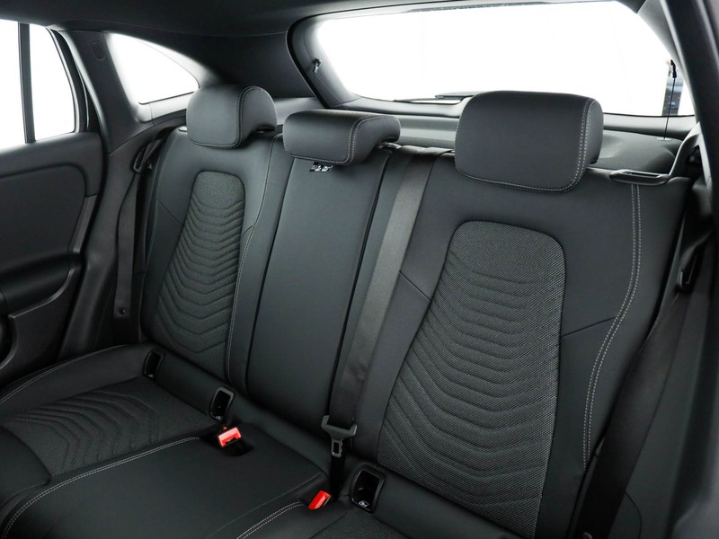 Mercedes GLA 180 d advanced auto diesel nero