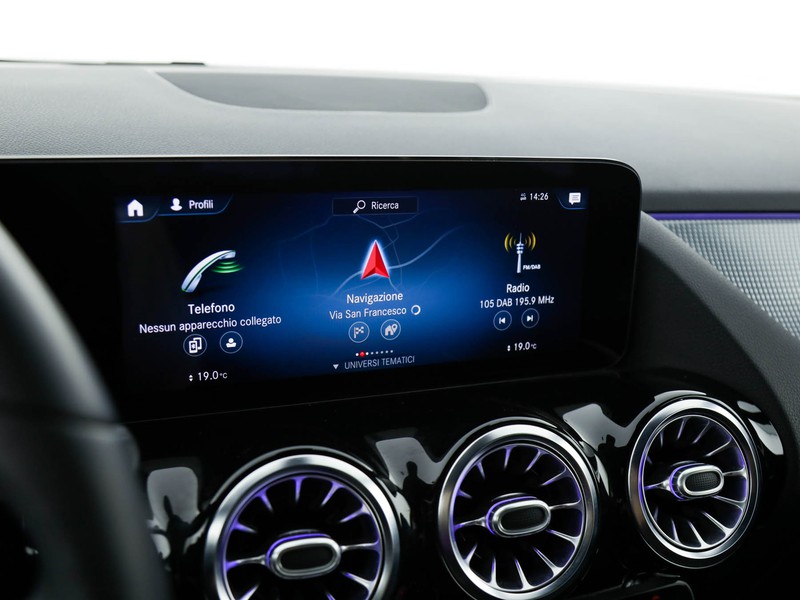 Mercedes GLA 200 sport plus auto