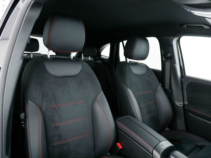 Mercedes GLA 200 d premium auto diesel nero