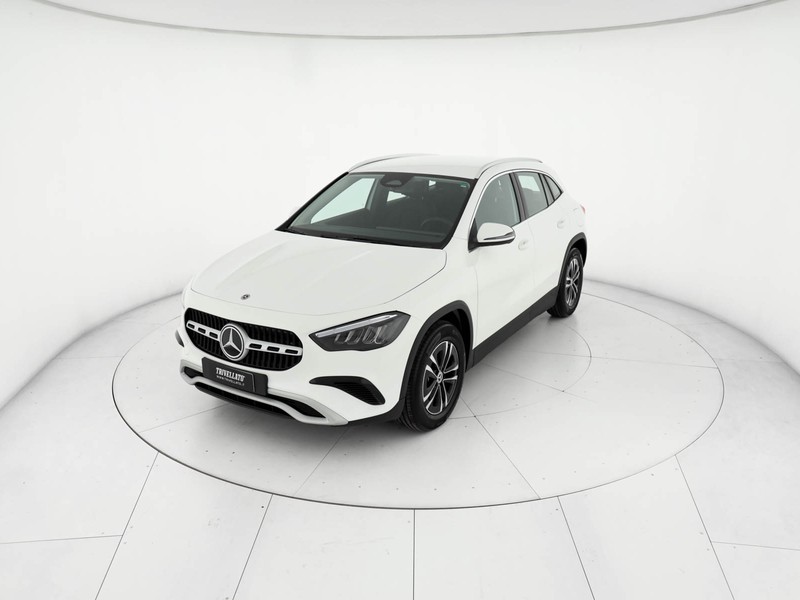 Mercedes GLA 180 d executive auto diesel bianco