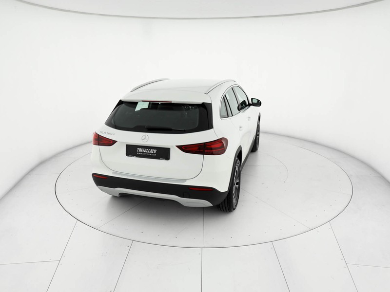Mercedes GLA 180 d executive auto diesel bianco
