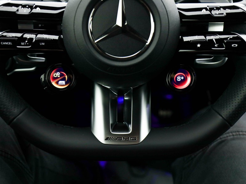 AMG Classe A a amg 35 amg line advanced plus 4matic auto ibrido nero