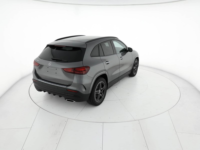 Mercedes GLA 180 d amg line advanced plus auto