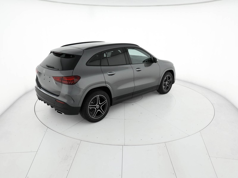 Mercedes GLA 180 d amg line advanced plus auto