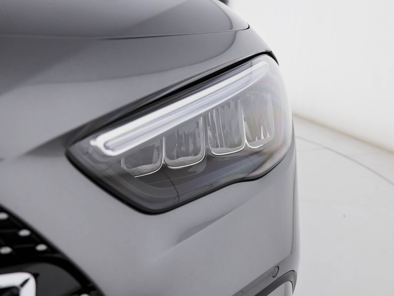 Mercedes GLA 180 d amg line advanced plus auto