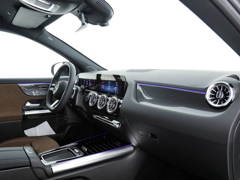 Mercedes GLA 180 d amg line advanced plus auto