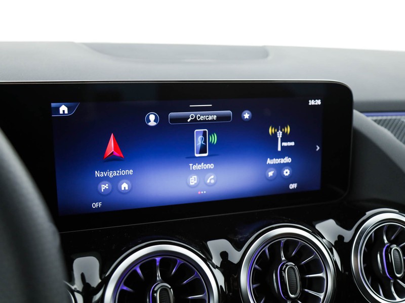 Mercedes GLA 180 d amg line advanced plus auto