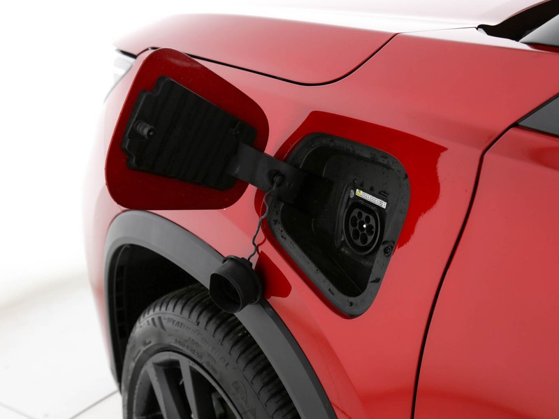 Sportequipe 8 1.5 phev auto ibrido rosso