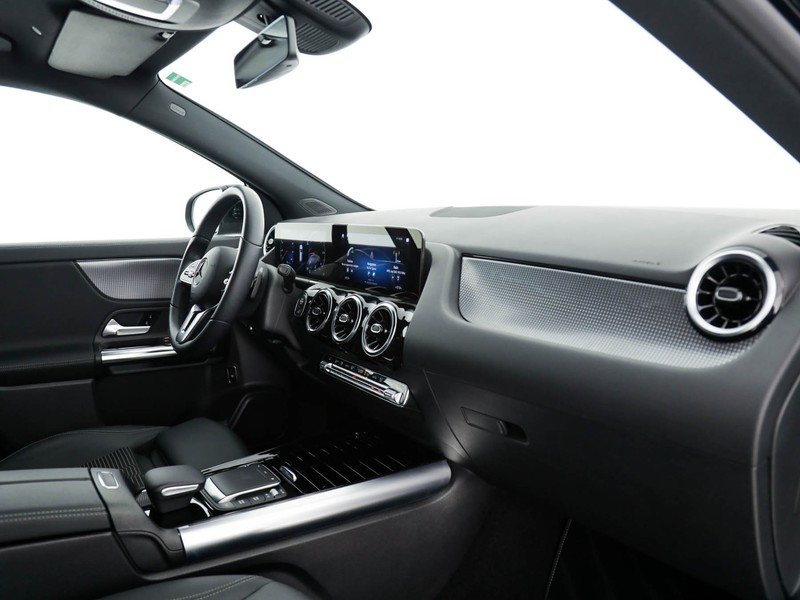 Mercedes GLA 180 d sport plus auto diesel nero