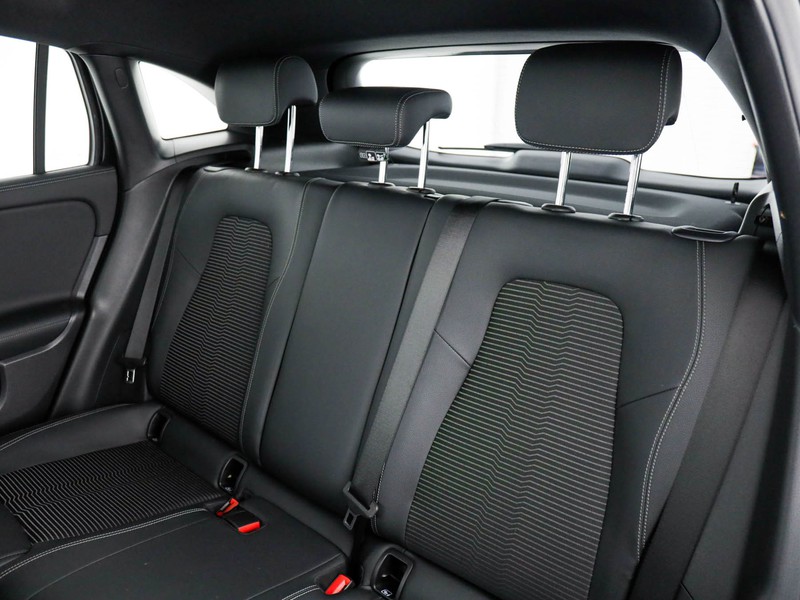 Mercedes GLA 180 d sport plus auto diesel nero