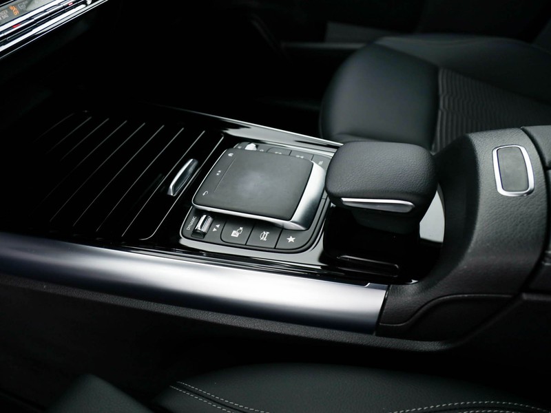 Mercedes GLA 180 d sport plus auto diesel nero