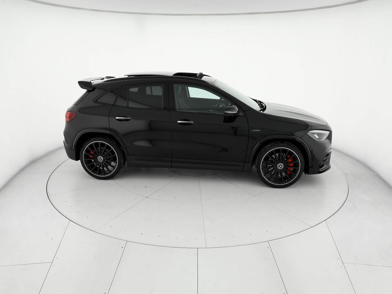 AMG GLA Mercedes-AMG 35 4MATIC