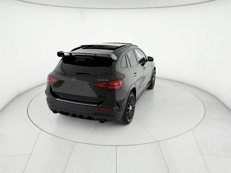 AMG GLA Mercedes-AMG 35 4MATIC