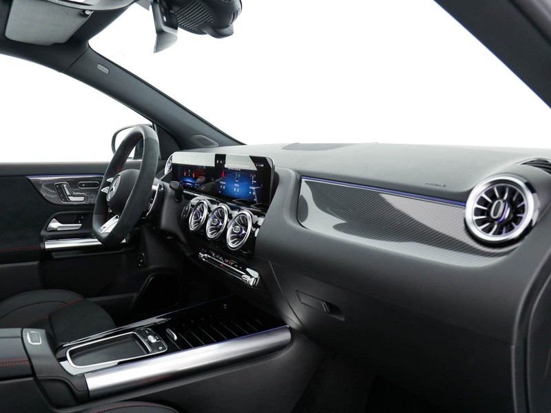 AMG GLA Mercedes-AMG 35 4MATIC