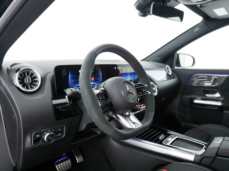 AMG GLA Mercedes-AMG 35 4MATIC