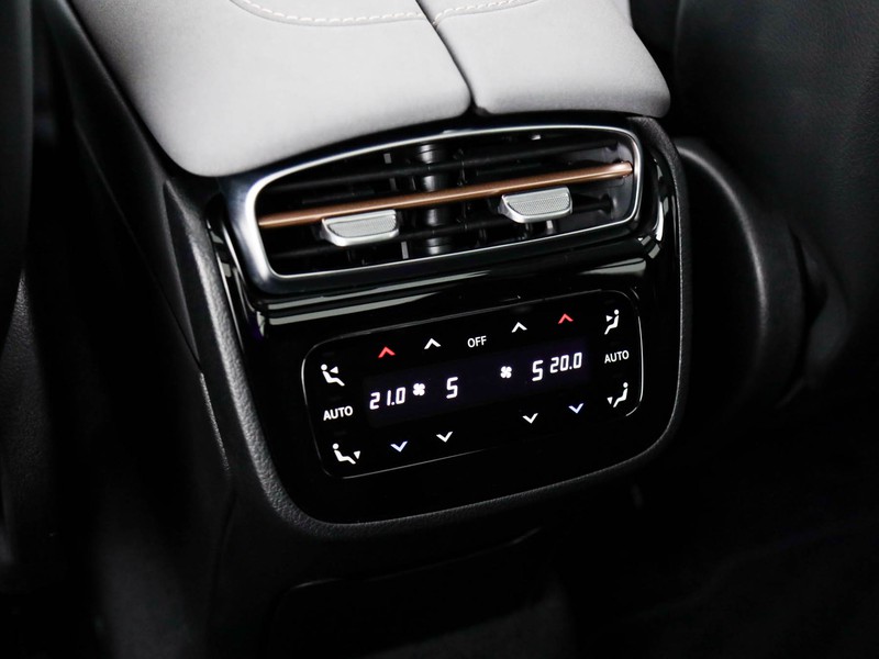 Mercedes EQS suv 450 amg line premium 4matic auto elettrica grigio